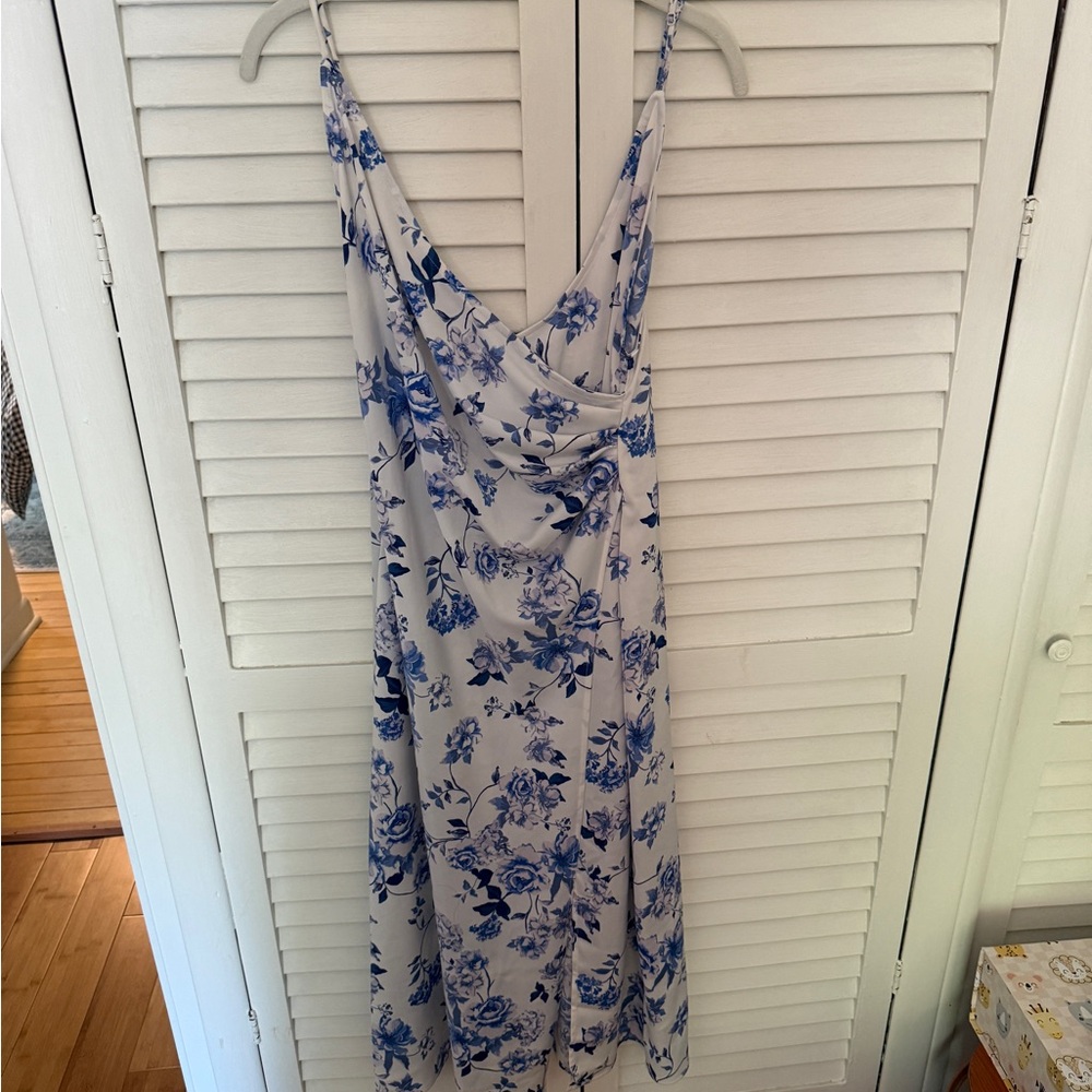 Floral Blue and White Women's Dress